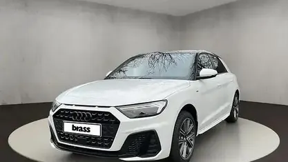 Neu Audi A1 Sportback Ambiente 116 PS (85 kW) 2025 Gletscherweiß metallic mythosschwarz met allic Kleinwagen