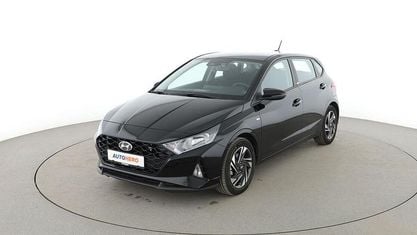 Gebraucht Hyundai i20 Select 101 PS (74 kW) 2021 Schwarz Kleinwagen