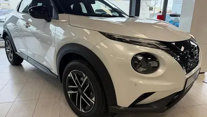 Neu Nissan Juke N-Connecta 143 PS (105 kW) 2026 Weiß SUV