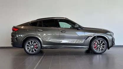 Neu BMW X6 M Sport 298 PS (219 kW) 2025 Braun SUV
