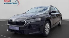 Schwarz Neu 2025 Skoda Octavia Essence Kombi | 27.888 € (Guter Preis)
