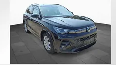 Deep black perleffekt Gebraucht 2024 VW Tiguan R-line SUV | 41.440 € (Fairer Preis)
