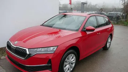 Gebraucht 2025 Skoda Octavia Selection Kombi | 33.890 € (Guter Preis)