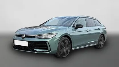 Gebraucht 2025 VW Passat R-line Kombi | 52.680 € (Fairer Preis)