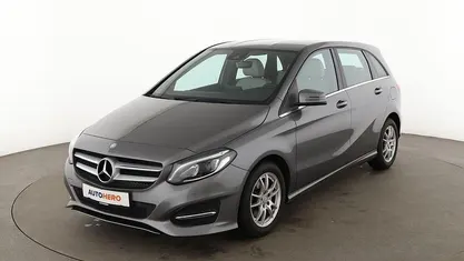 Grau Gebraucht 2015 Mercedes B180 Urban Van / Kleinbus | 13.280 € (Fairer Preis)