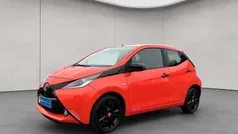 Orange Gebraucht 2015 Toyota Aygo Play Kleinwagen | 8.480 € (Fairer Preis)