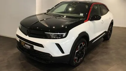 Weiss Gebraucht 2022 Opel Mokka GS Line SUV | 19.975 € (Fairer Preis)