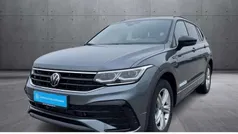 Grau Gebraucht 2024 VW Tiguan Allspace R-line SUV | 45.970 € (Fairer Preis)