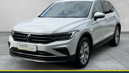 Weiß Gebraucht 2024 VW Tiguan Move SUV | 25.890 € (Guter Preis)