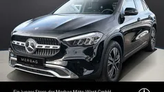 Lack kosmosschwarz Gebraucht 2024 Mercedes GLA220 Progressive SUV | 45.970 € (Fairer Preis)