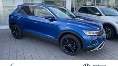 Blau Gebraucht 2023 VW T-Roc SUV | 27.598 € (Fairer Preis)