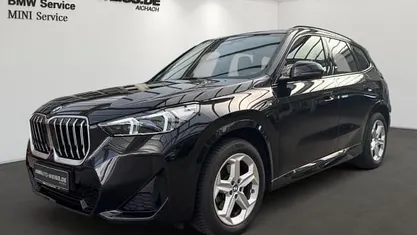 Black sapphire metallic (schwarz) Gebraucht 2024 BMW X1 M Sport SUV | 38.500 € (Guter Preis)