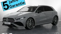 Manufaktur lack manufaktur alpin Gebraucht 2025 Mercedes A200 AMG Limousine | 44.999 €