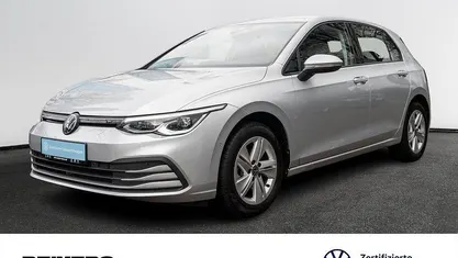 Gebraucht VW Golf VIII Life 116 PS (85 kW) 2022 Silber Limousine