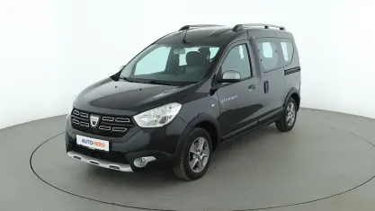 Gebraucht Dacia Dokker Stepway 116 PS (85 kW) 2019 Schwarz Van / Kleinbus