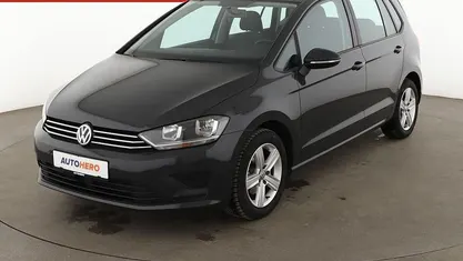 Grau Gebraucht 2016 VW Golf Sportsvan Comfortline Van / Kleinbus | 13.080 € (Fairer Preis)