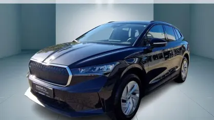 Gebraucht Skoda Enyaq iV Loft 108 kW (148 PS) 2023 Schwarzmagic perleffekt SUV