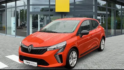 Orange Gebraucht 2023 Renault Clio V Evolution Kleinwagen | 14.990 € (Guter Preis)