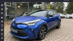 Titanblau metallic / (blau) Gebraucht 2021 Toyota C-HR Team SUV | 24.590 € (Fairer Preis)