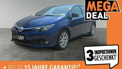 Gebraucht Toyota Auris Hybrid Executive 136 PS (100 kW) 2016 Blau Limousine