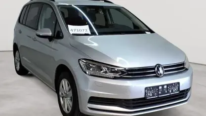 Gebraucht VW Touran Comfortline 150 PS (110 kW) 2021 Reflexsilber metallic Van / Kleinbus