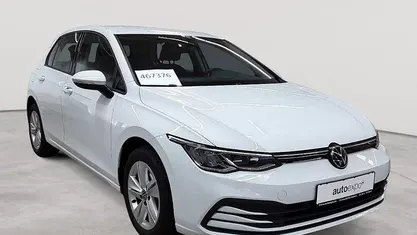 Gebraucht VW Golf VIII Life 131 PS (96 kW) 2022 Limousine