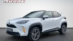 Platinumweiß perleffekt Gebraucht 2022 Toyota Yaris Cross Elegant SUV | 25.980 € (Fairer Preis)