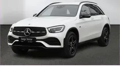 Weiß Gebraucht 2021 Mercedes GLC300e AMG | 35.940 € (Fairer Preis)