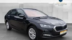 Gebraucht 2024 Skoda Octavia Style Kombi | 30.489 € (Fairer Preis)
