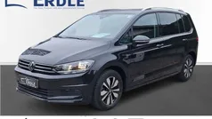 Schwarz Gebraucht 2024 VW Touran Move Van / Kleinbus | 35.440 € (Fairer Preis)