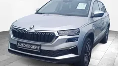 Brillantsilber metallic Neu 2025 Skoda Karoq Drive SUV | 29.990 € (Fairer Preis)
