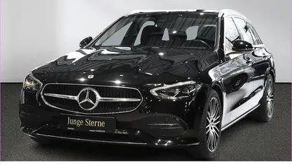 Gebraucht Mercedes C180 Avantgarde 170 PS (125 kW) 2023 Unilack schwarz Kombi