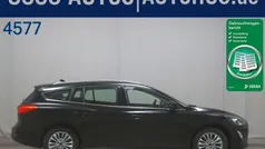 Schwarz Gebraucht 2021 Ford Focus Titanium Kombi | 14.680 € (Superpreis)