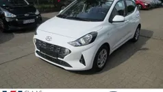 Weiss Gebraucht 2021 Hyundai i10 Select Kleinwagen | 11.490 € (Guter Preis)