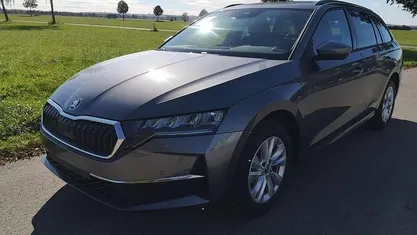 Gebraucht 2025 Skoda Octavia Selection Kombi | 33.579 € (Superpreis)