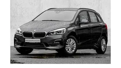 Grau Gebraucht 2020 BMW 220 Advantage Van / Kleinbus | 18.890 € (Fairer Preis)