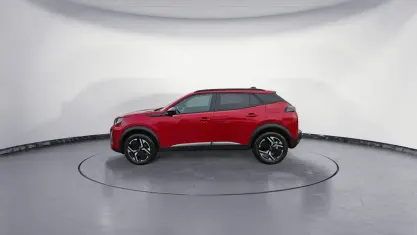 Używany Peugeot 2008 Allure 131 KM (96 kW) 2023 Czerwony SUV
