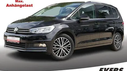 Deep black perleeffekt Gebraucht 2022 VW Touran Highline Van / Kleinbus | 31.730 € (Fairer Preis)