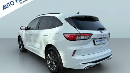 Gebraucht Ford Kuga ST-Line X 190 PS (139 kW) 2022 Frozen white SUV