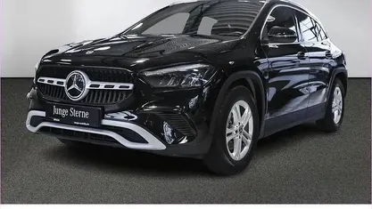 Schwarz Gebraucht 2024 Mercedes GLA200 SUV | 35.980 € (Fairer Preis)