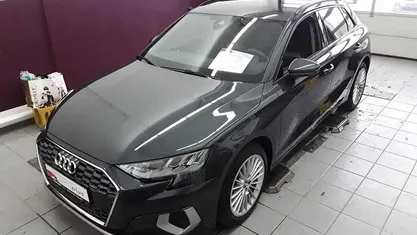 Gebraucht Audi A3 Advanced Plus 116 PS (85 kW) 2020 Manhattangrau metallic Limousine