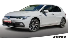 Mondsteingrau Gebraucht 2020 VW Golf VIII Style Limousine | 20.530 € (Guter Preis)