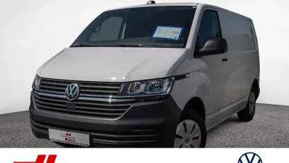 Gebraucht VW T6.1 90 PS (66 kW) 2022 Weiss / candy weiss Van