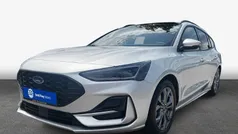 Silber Gebraucht 2023 Ford Focus ST-Line Kombi | 24.700 € (Guter Preis)