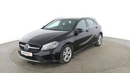 Gebraucht Mercedes A180 Urban 122 PS (89 kW) 2017 Schwarz Limousine