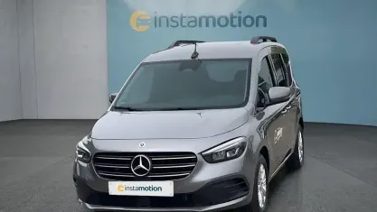 Gebraucht Mercedes T180 116 PS (85 kW) 2025 Grau Van / Kleinbus