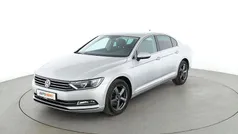 Silber Gebraucht 2015 VW Passat Comfortline Limousine | 13.590 € (Fairer Preis)