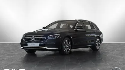 Gebraucht Mercedes E300 Avantgarde 194 PS (142 kW) 2022 Metalliclack obsidianschwarz Kombi