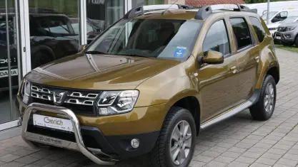 Gebraucht Dacia Duster 125 PS (91 kW) 2016 Altaigrün SUV