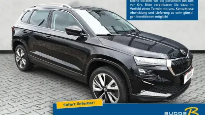 Neu Skoda Karoq Selection 150 PS (110 kW) 2026 Blackmagic perleffekt SUV
